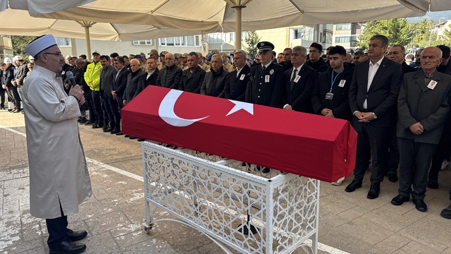 Karabük'te hayatını kaybeden polis memuru defnedildi