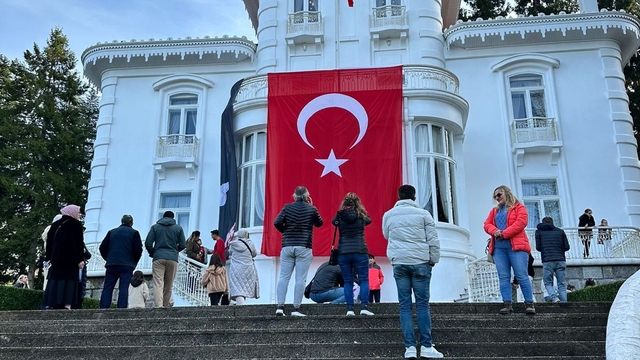 Trabzon'daki Atatürk Köşkü'nü binlerce kişi ziyaret etti