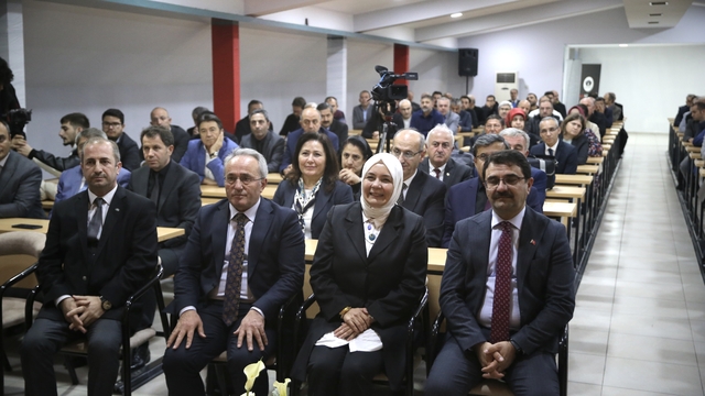 Milli Eğitim Bakan Yardımcısı Ökten, Bursa'daki İmam Hatip Müdürleri Buluşması'nda konuştu: