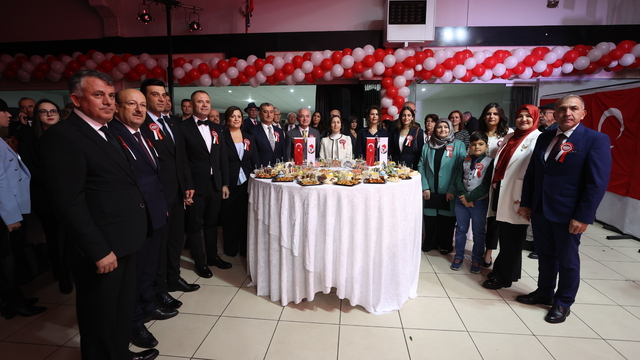 Kırklareli'nin kurtuluşunun 102. yıl dönümü dolayısıyla resepsiyon verildi