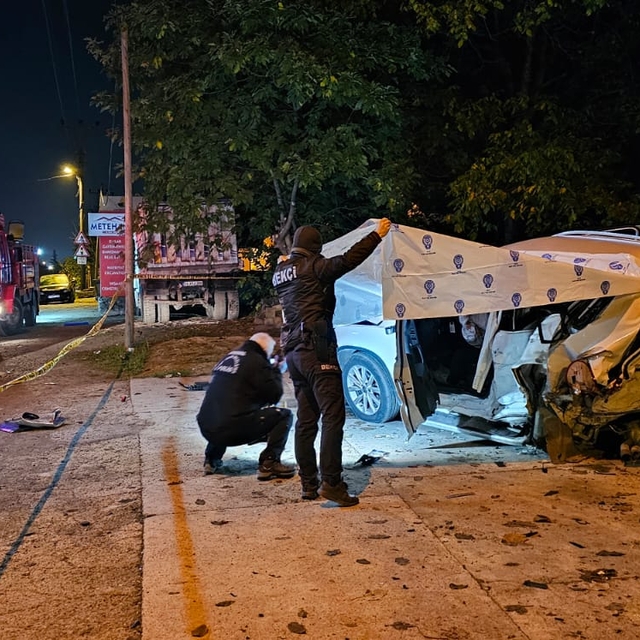 Sapanca'da ambulansın da karıştığı zincirleme kaza: 1 ölü, 3 sağlık çalışan...