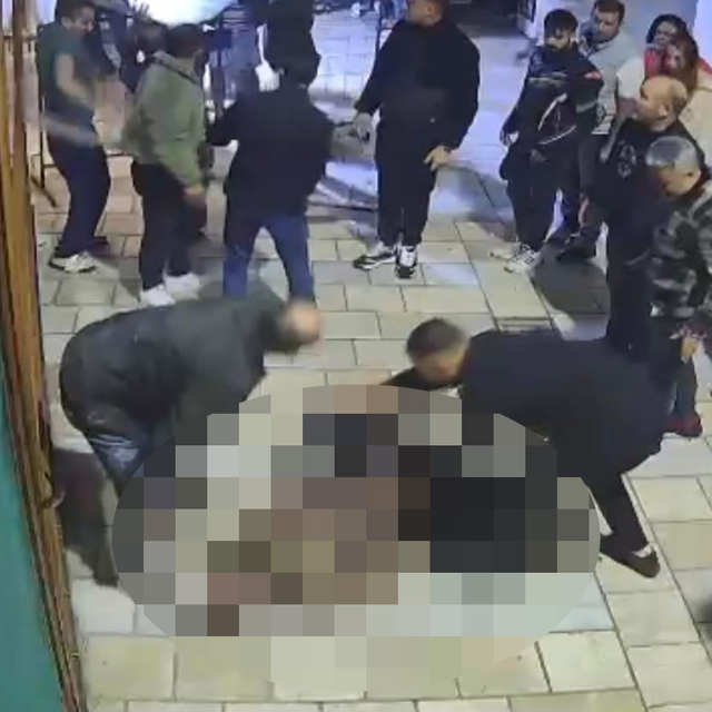 Bodrum'da ağabeyinin marketini benzin dökerek yaktı: 1 ölü, 5 yaralı