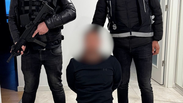 Interpol'ün kırmızı bültenle aradığı yabancı uyruklu kişi İstanbul'da yakalandı