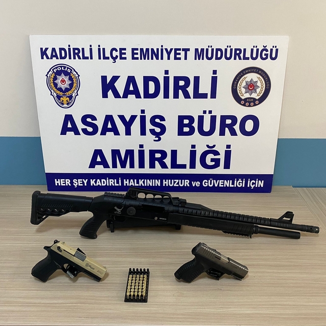 Osmaniye'de asayiş uygulamalarında yakalanan 5 şüpheli tutuklandı