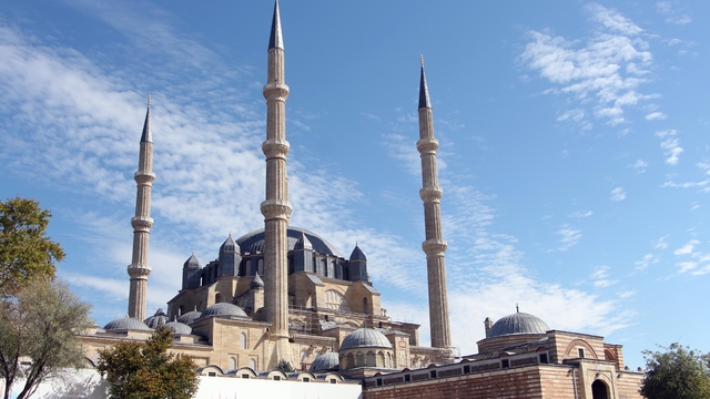Edirne Vakıflar Bölge Müdürü Saraç: Selimiye'yi ibadete açmak için yoğun çalışma içindeyiz