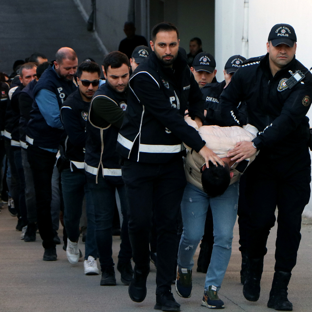 'KUYU-37' operasyonunda gözaltına alınan 282 şüpheli adliyede