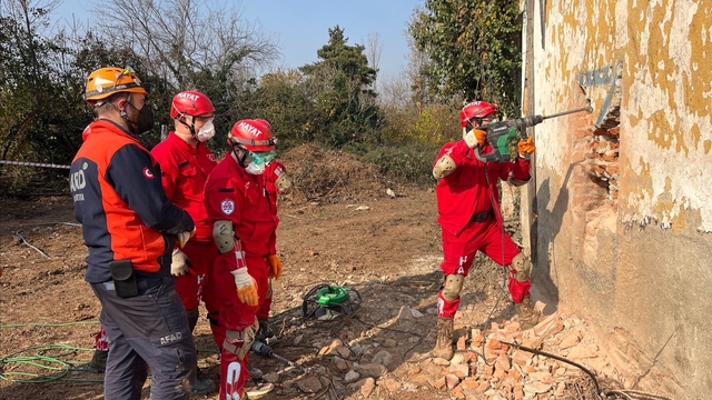 Sakarya'da bölgesel deprem tatbikatı gerçekleştirildi