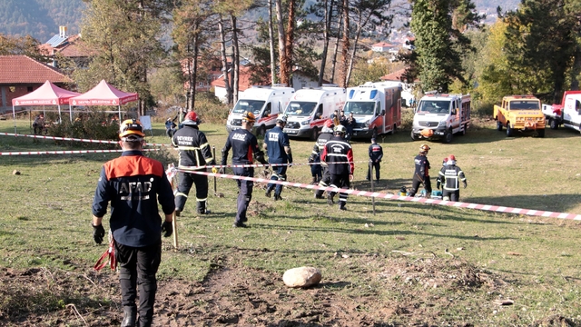 Zonguldak'ta deprem tatbikatı gerçekleştirildi