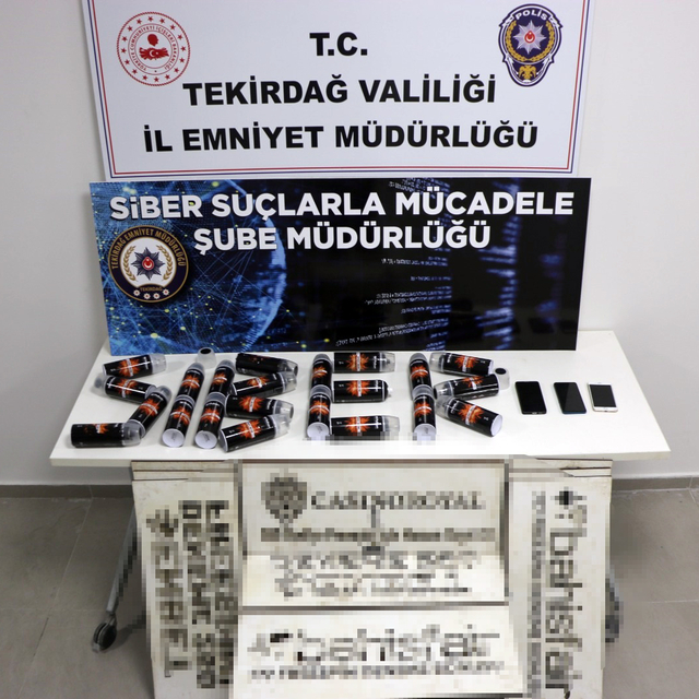Kaldırımlara yasa dışı bahis sitelerinin isimlerini yazan 3 şüpheliye gözal...