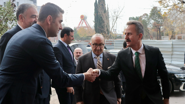 Savunma Sanayii Başkanı Görgün, Kocaeli Sanayi Odası Meclis Toplantısı'nda konuştu: