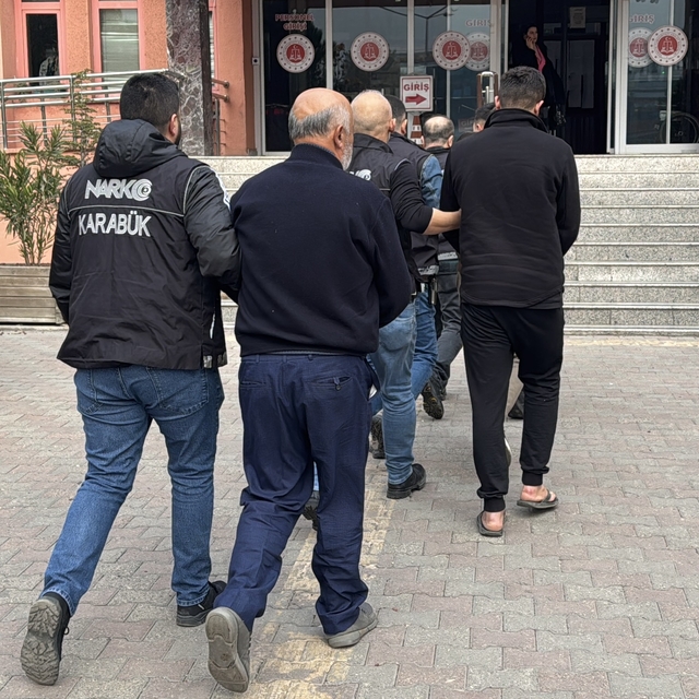 Karabük'te uyuşturucu operasyonunda yakalanan 4 zanlı tutuklandı