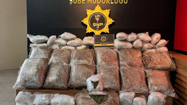 Şanlıurfa'da 76 kilo 550 gram sentetik uyuşturucu ele geçirildi