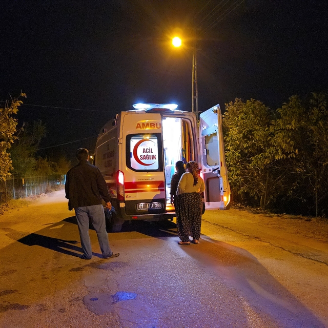 Kozan'da sobadan çıkan yangında bir kişi dumandan etkilendi