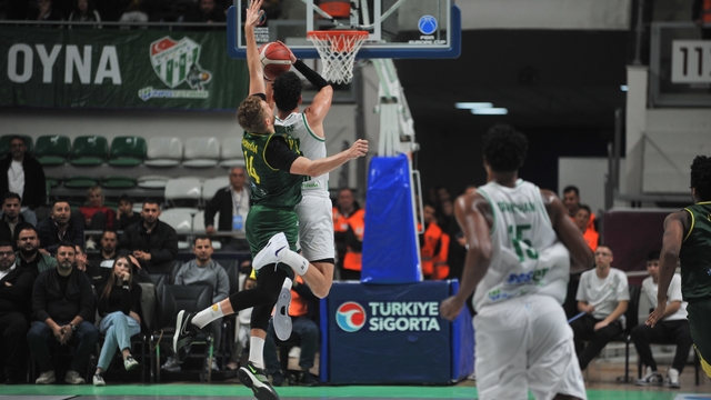Bursaspor Basketbol - Patrioti Levice: 97-101