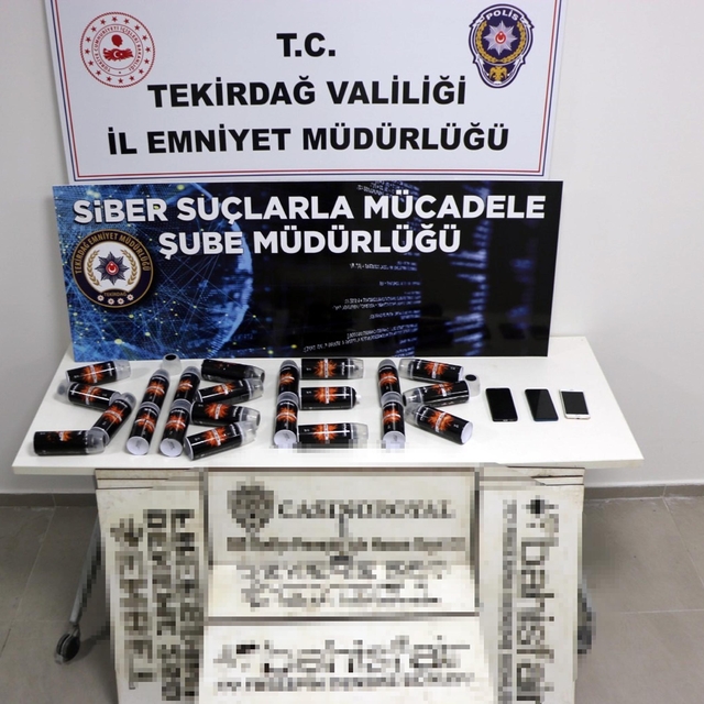 Kaldırımlara yasa dışı bahis sitelerinin isimlerini yazan 3 şüpheli tutukla...