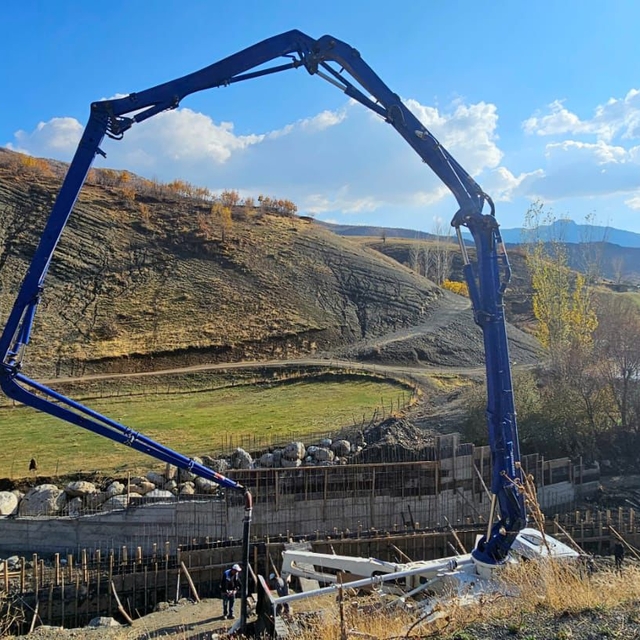 Siirt'te köprü ve menfez çalışmaları sürüyor
