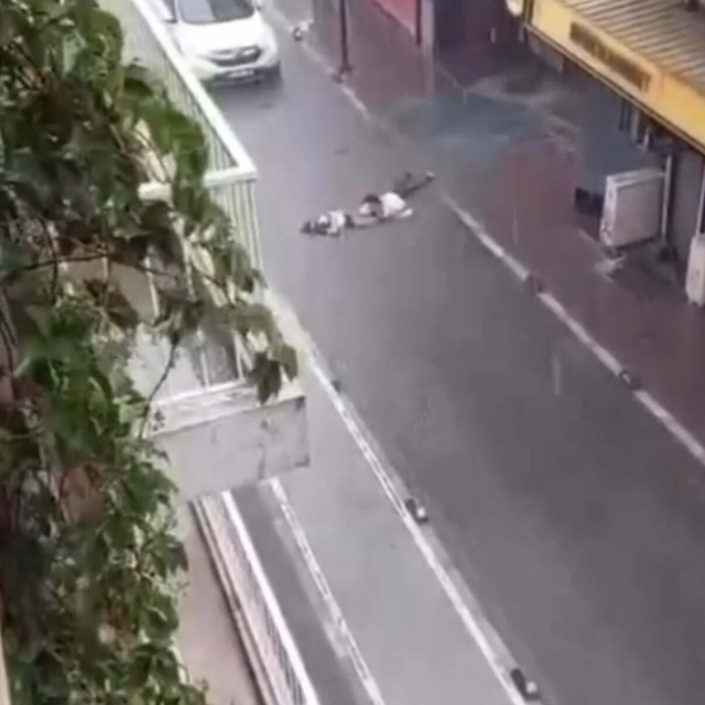 İzmir'de sokakta akıma kapılan 2 kişinin ölümüne ilişkin davada keşif ve ye...