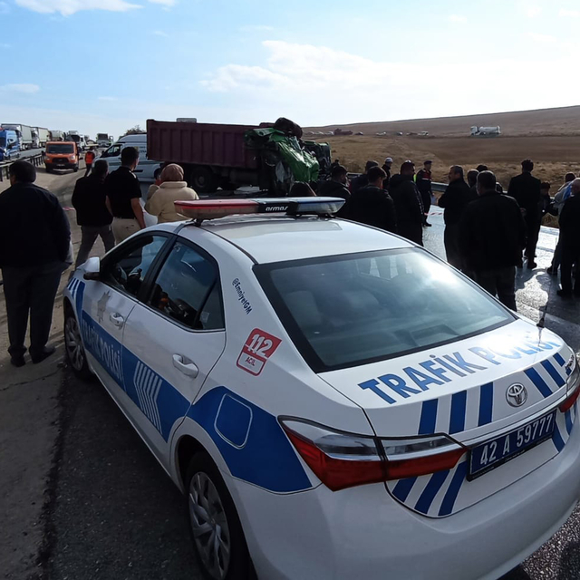 Konya'da tanker ile kamyon çarpıştı: 2 ölü