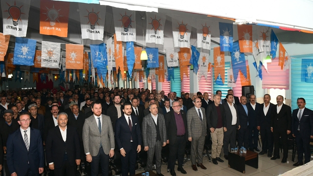 AK Parti Çatak 8. Olağan İlçe Kongresi yapıldı