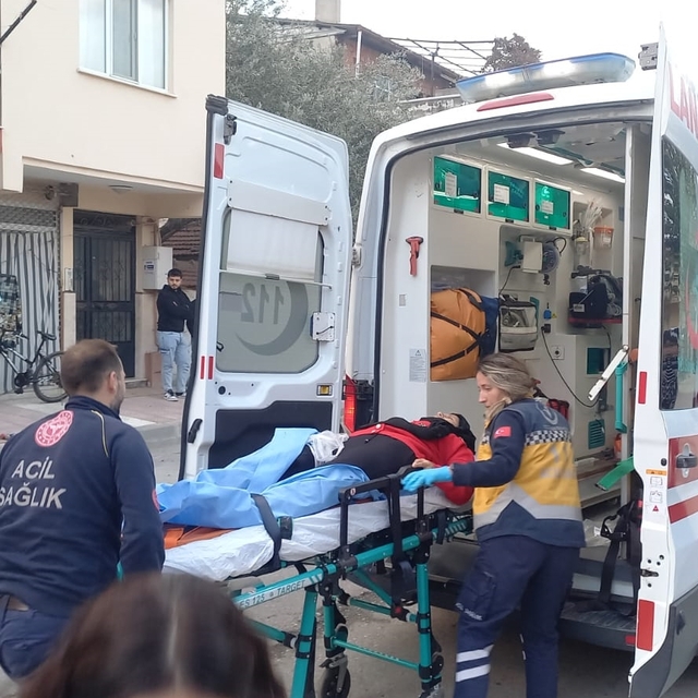 Manisa'da eşi tarafından silahlı saldırıya uğrayan kadın yaralandı