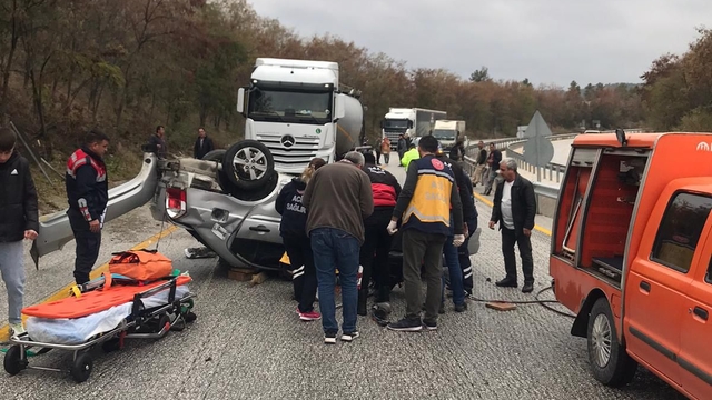 Çankırı'da takla atan otomobildeki 2 kişi yaralandı