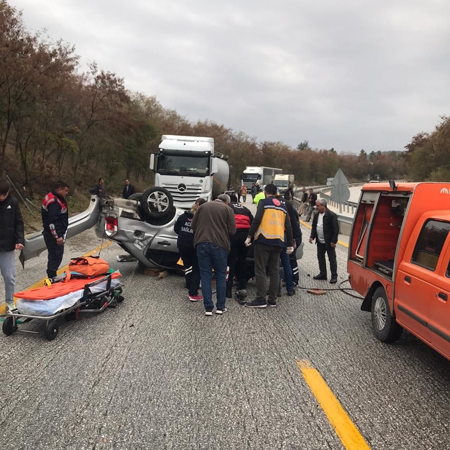 Çankırı'da takla atan otomobildeki 2 kişi yaralandı
