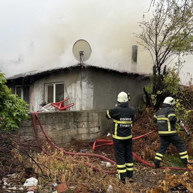 Edirne'de evde çıkan yangın söndürüldü