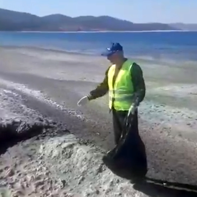 Salda Gölü'nün suyu, 3 ayda 20 metre çekildi