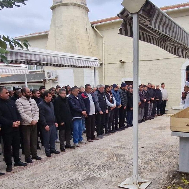 Tekirdağ'da evde tabanca ile vurulan 2 kız çocuğu defnedildi