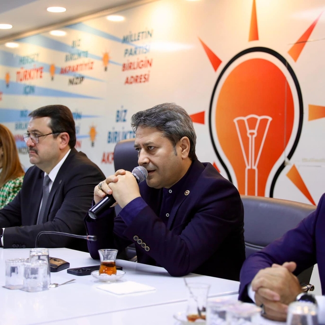 AK Parti heyetinden Nizip ilçe teşkilatına ziyaret