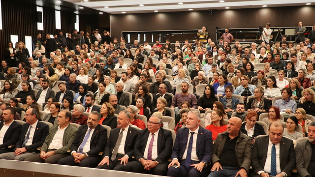 CHP "Adalet Buluşmaları"nın ilki İzmir'de gerçekleştirildi
