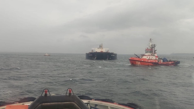 Çanakkale'de gemi arızası; boğaz trafiği askıya alındı (3)