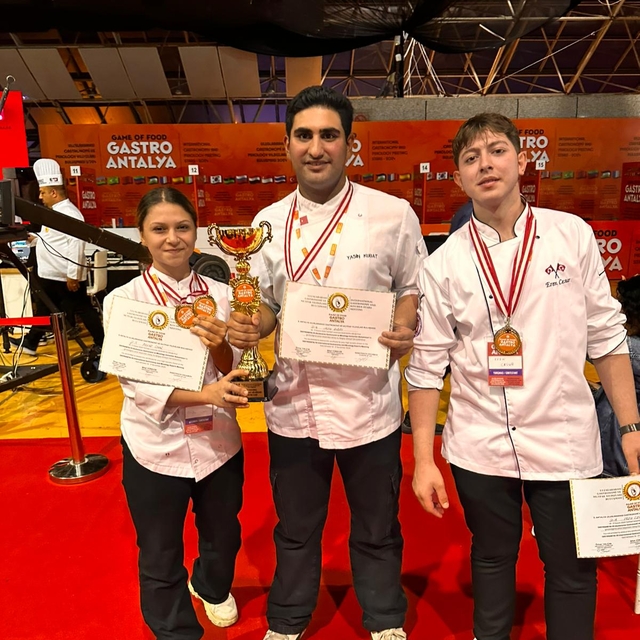 Fethiyeli lise öğrencileri yemek yarışmasında Türkiye birincisi oldu