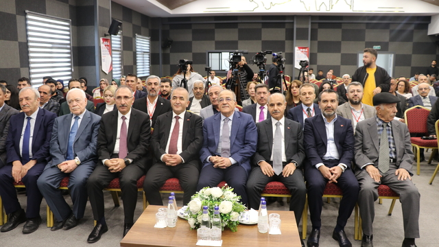 "Elazığ'ın Gelecek Tasavvuru Uluslararası Kongresi"nin açılışı yapıldı