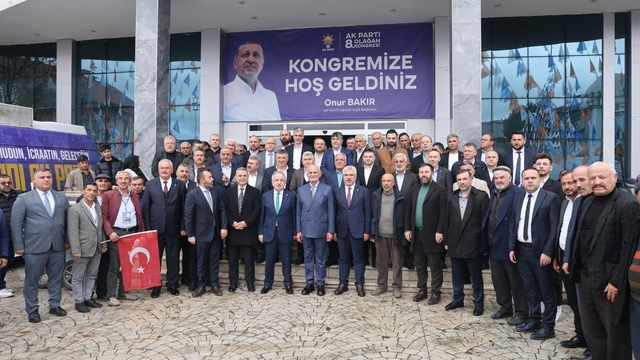 AK Parti'li Yılmaz, Samsun'da partisinin Kavak İlçe Kongresi'nde konuştu:
