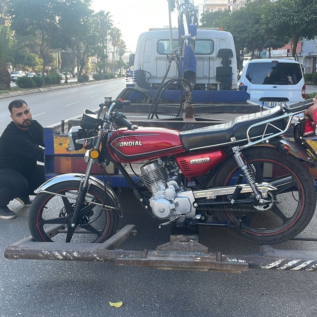 Adana'da denetimlerde 39 motosiklet trafikten men edildi