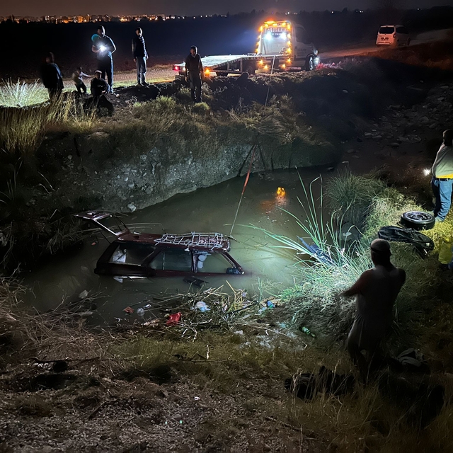 Osmaniye'de su birikintisine düşen otomobildeki 3 kişi yaralandı