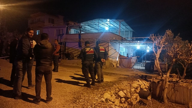 Mersin'de bir kişi eşini ve kayınbiraderini av tüfeğiyle öldürdü
