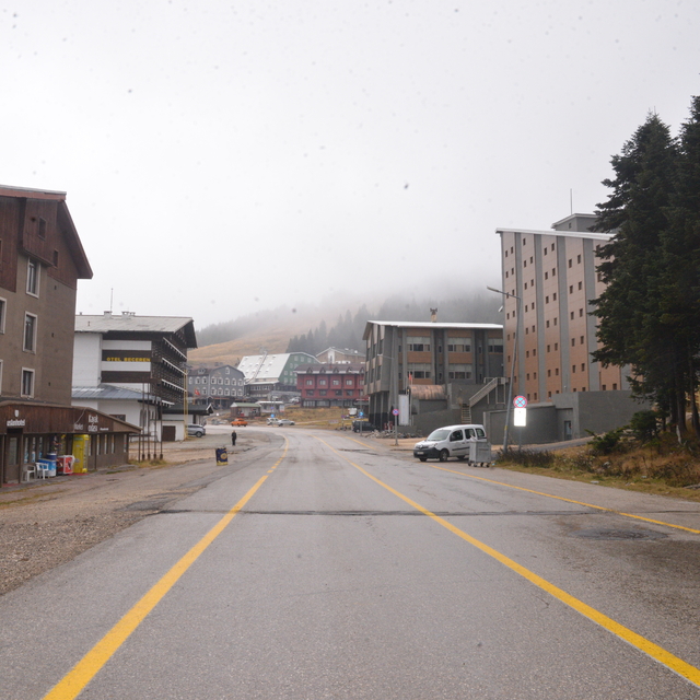 Uludağ'da oteller sezona hazır; gecelik konaklama 7 bin ile 127 bin lira ar...