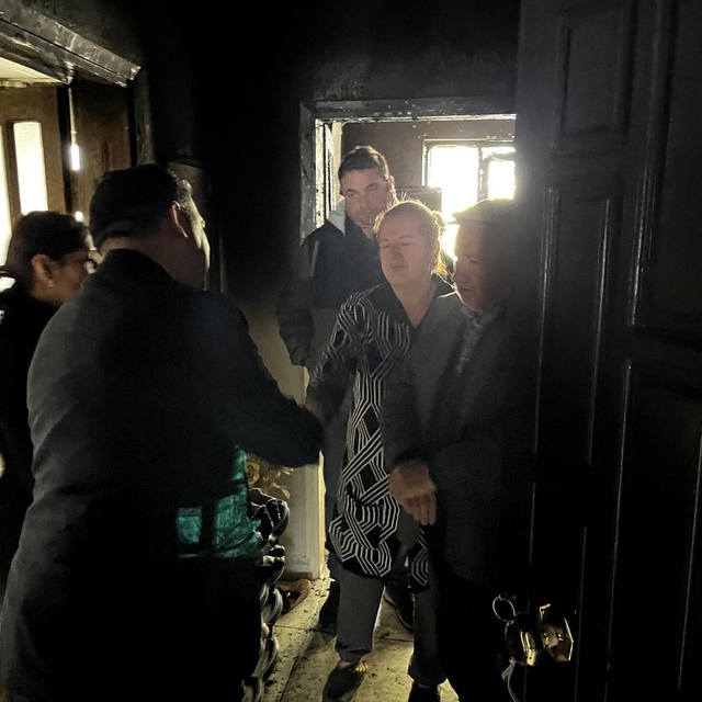 Vize Kaymakamı Balaban'dan evi yanan aileye ziyaret