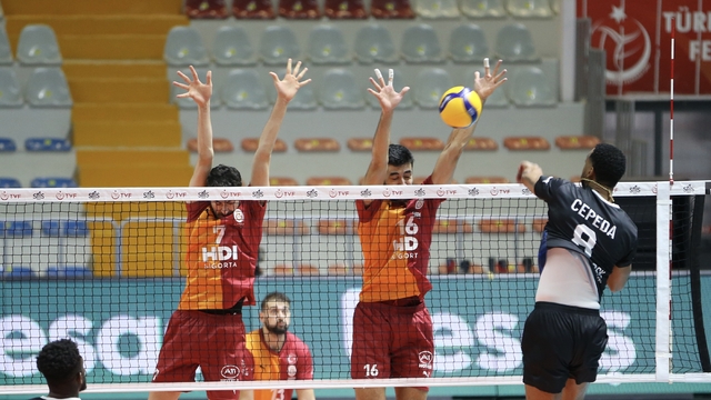 Voleybol: SMS Grup Efeler Ligi