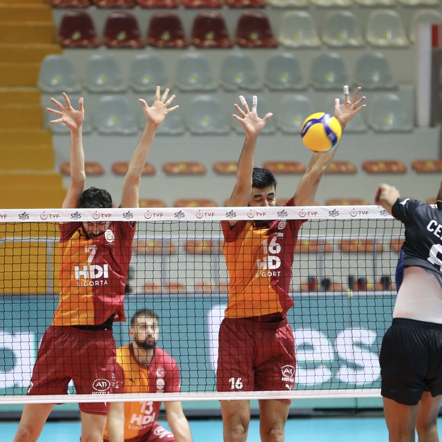 Voleybol: SMS Grup Efeler Ligi