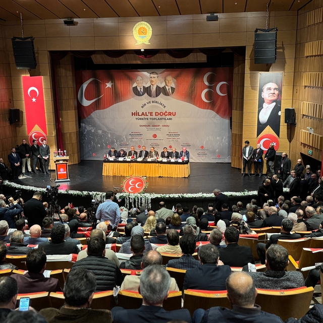 Samsun'da "Bir ve Birlikte Hilal'e Doğru Türkiye Toplantıları" düzenlendi
