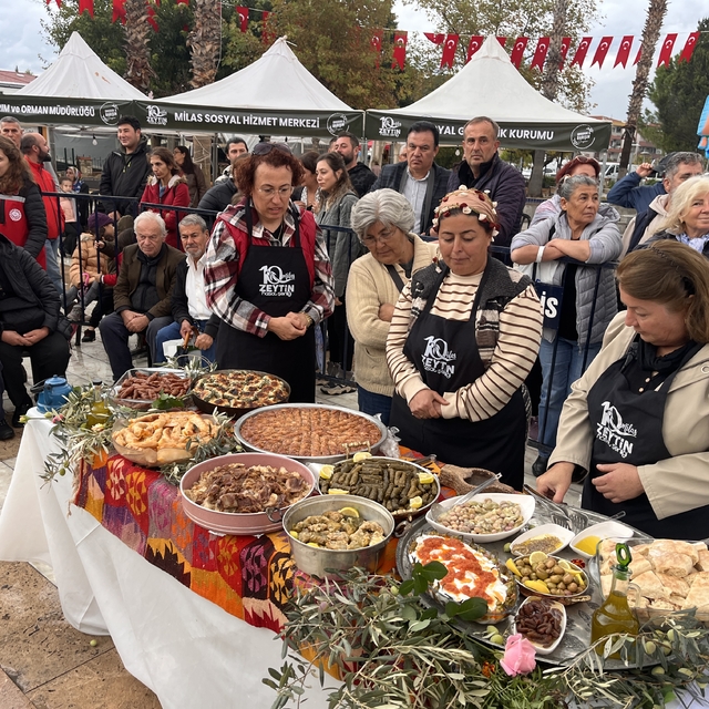 Muğla'da zeytinyağlı yemek yarışması düzenlendi