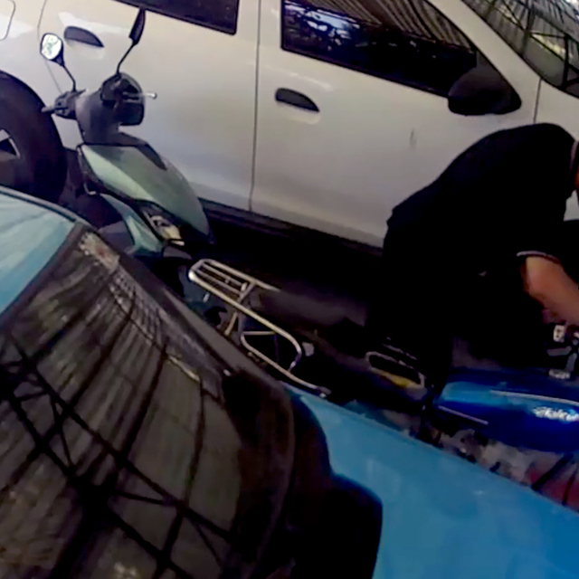 Kan testinden çıkıp motosiklet çaldı