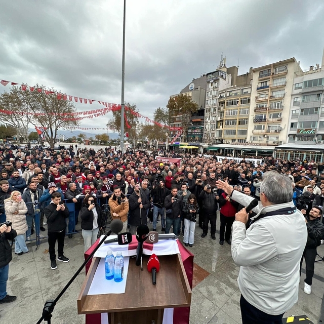 Bandırma yeni stadyum istiyor: Taraftarlar ve yöneticiler ortak çağrı yaptı