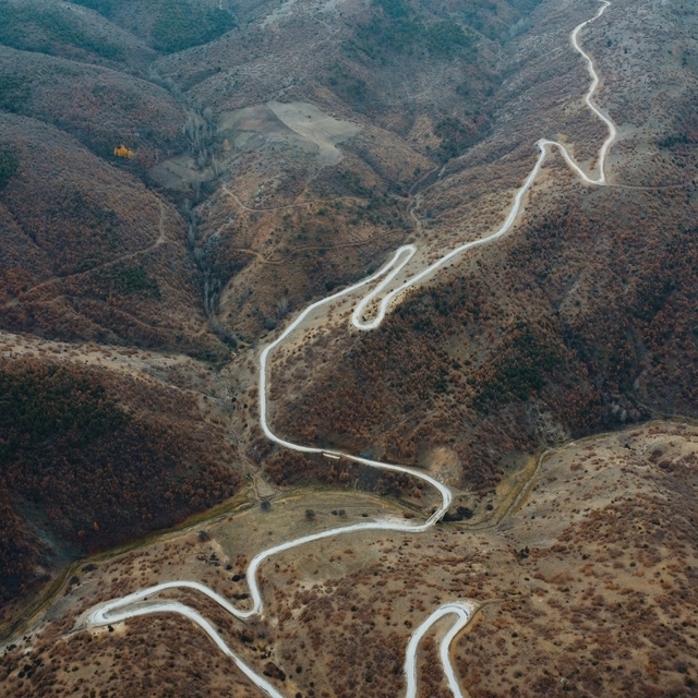 Yeşilyurt'ta sonbahar renkleri havadan görüntülendi