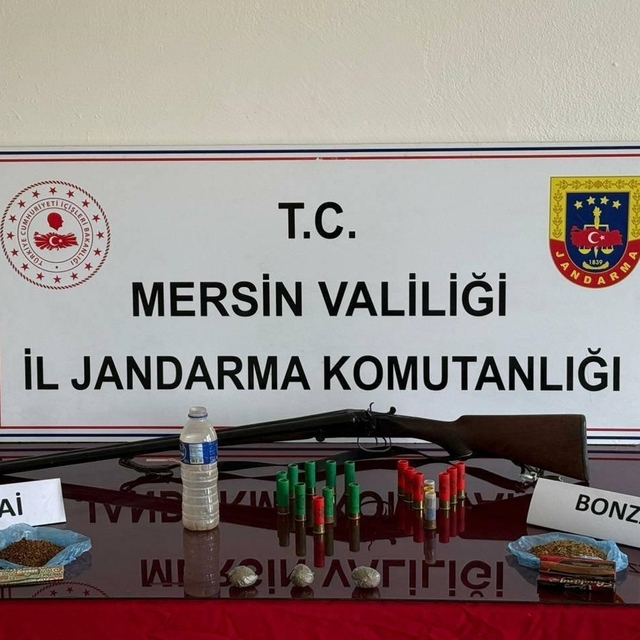 Mersin'de uyuşturucu operasyonunda yakalanan 4 şüpheliden 1'i tutuklandı