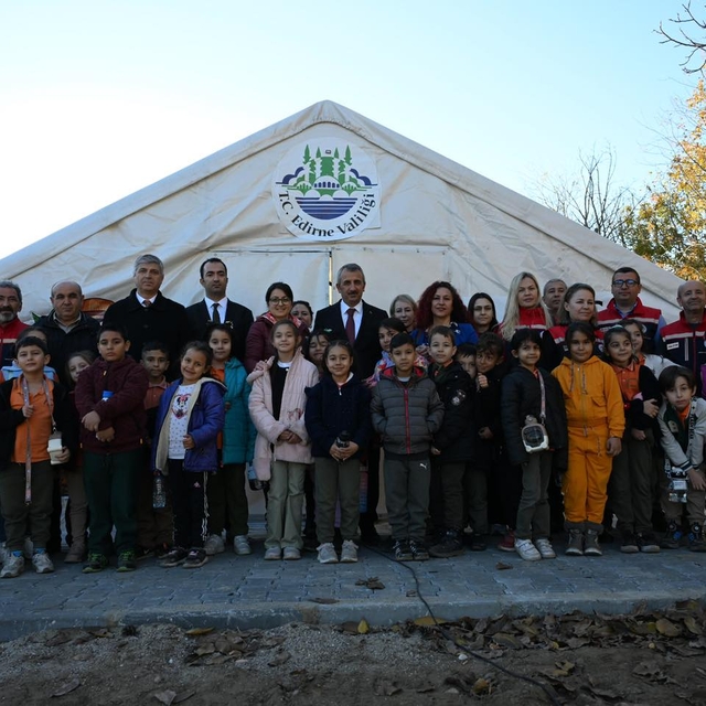 Edirne Valisi Sezer, Çocuk Tarım Akademisi'ni ziyaret etti