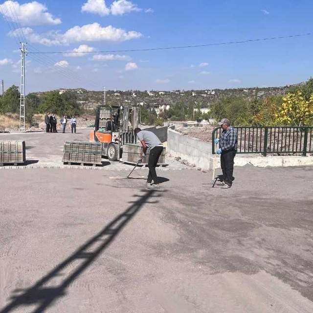 Hacılar'da bu sezon 150 bin metrekare kilitli parke yol çalışması tamamland...